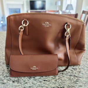 Coach Tote in brown with matching wallet